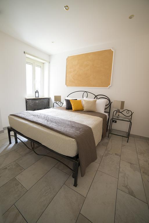 רומא Mirabilia Guest House מראה חיצוני תמונה